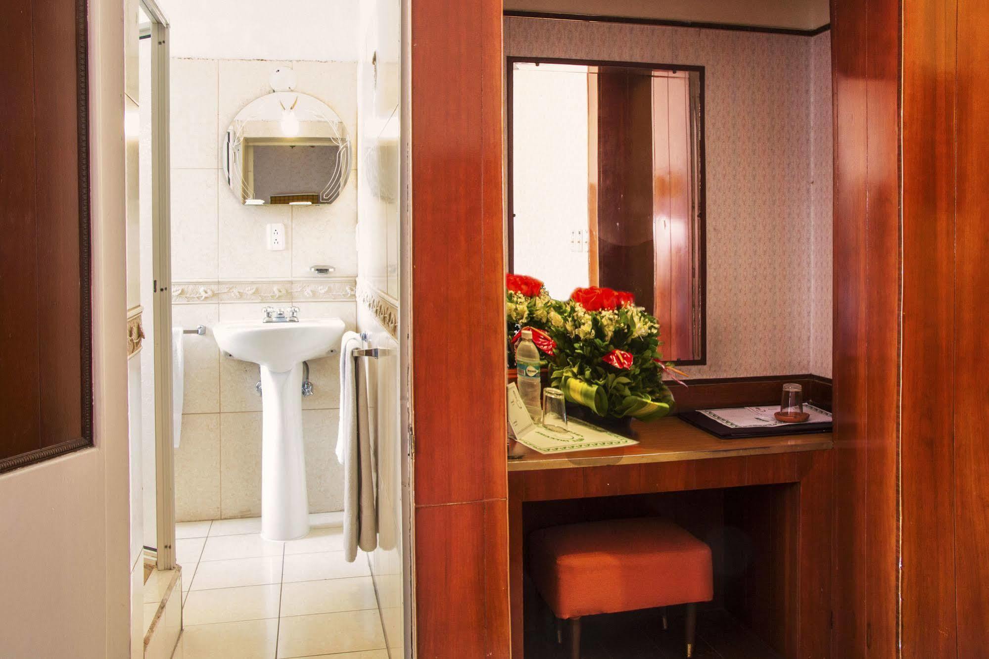 Hotel Inca Imperial Quito Eksteriør billede