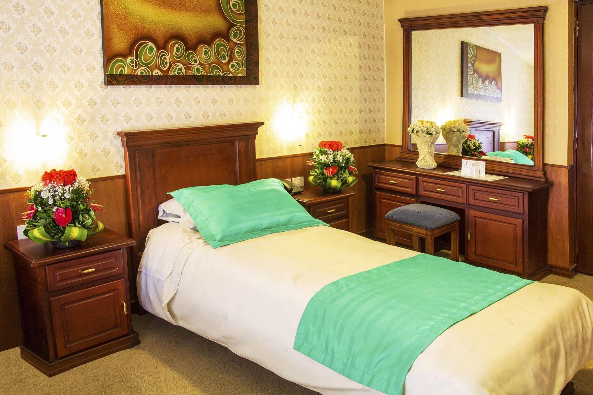 Hotel Inca Imperial Quito Eksteriør billede